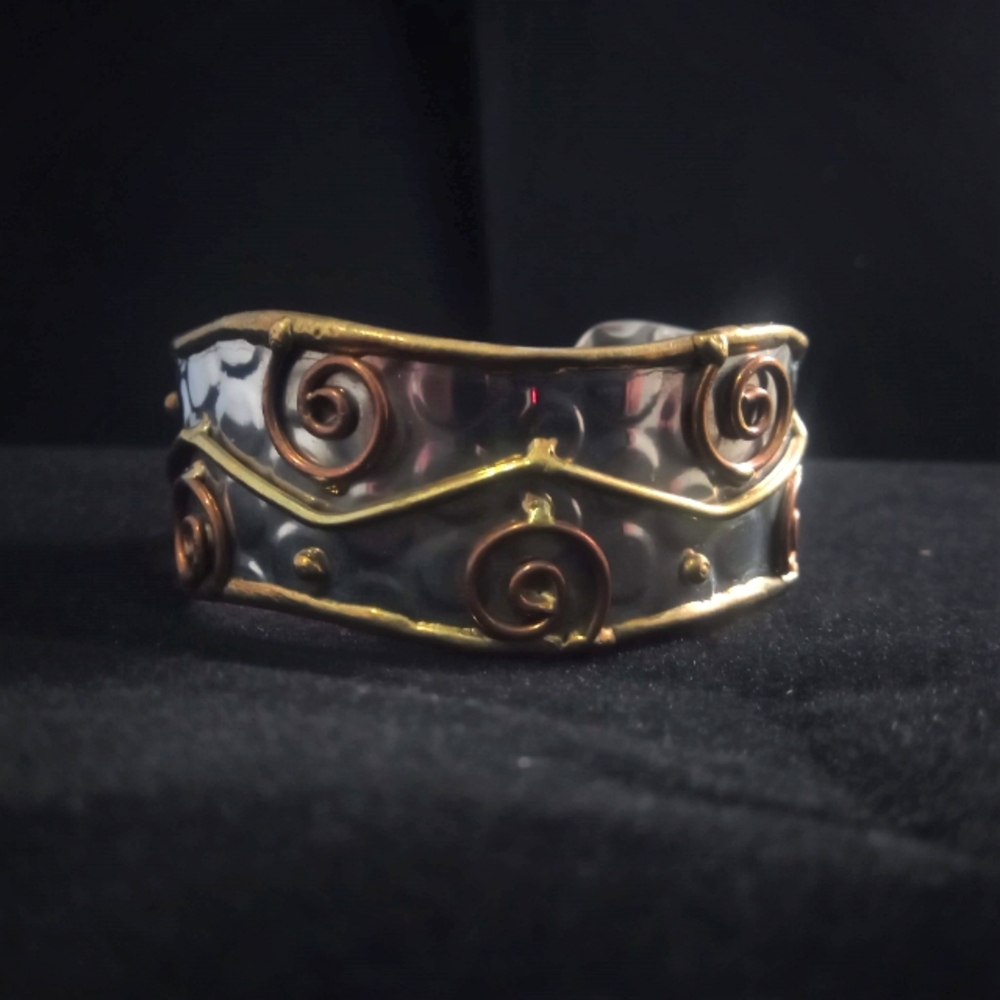 Hammered Sold Cuff Bracelet With Spiral Design